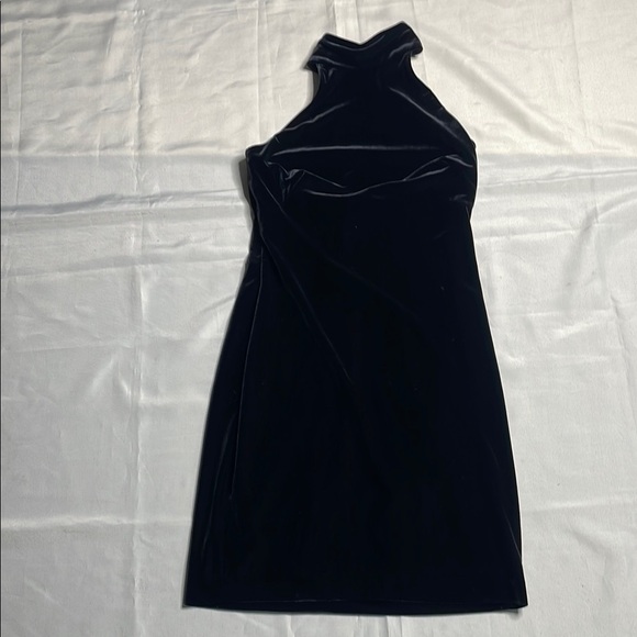 RALPH LAUREN Elegant Black Velvet Halter Dress - Picture 6 of 12